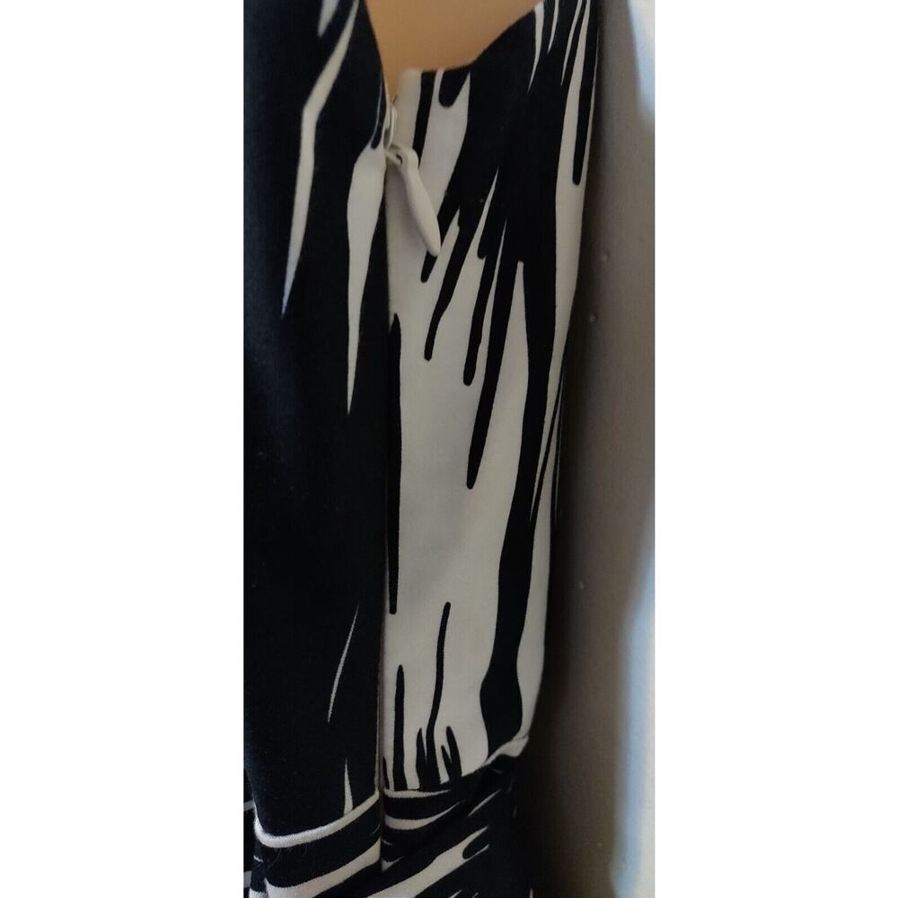 Black & White Dress CALVIN KLEIN Women Size 10 SLEEVELESS Zebra Quiet Luxury - Picture 15 of 16